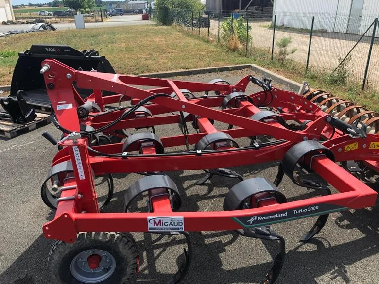 Outils de travail du sol KVERNELAND TURBO