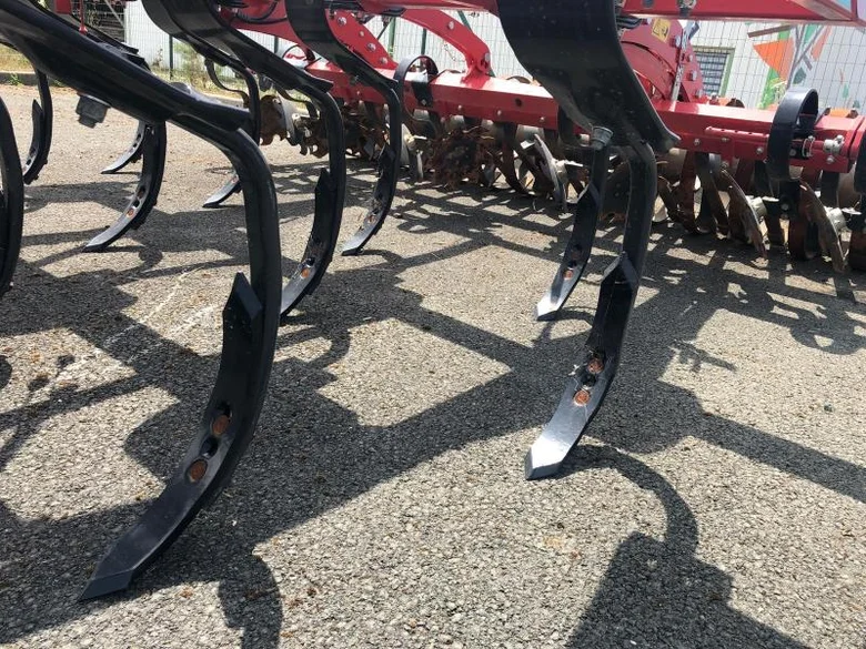 Outils de travail du sol KVERNELAND TURBO
