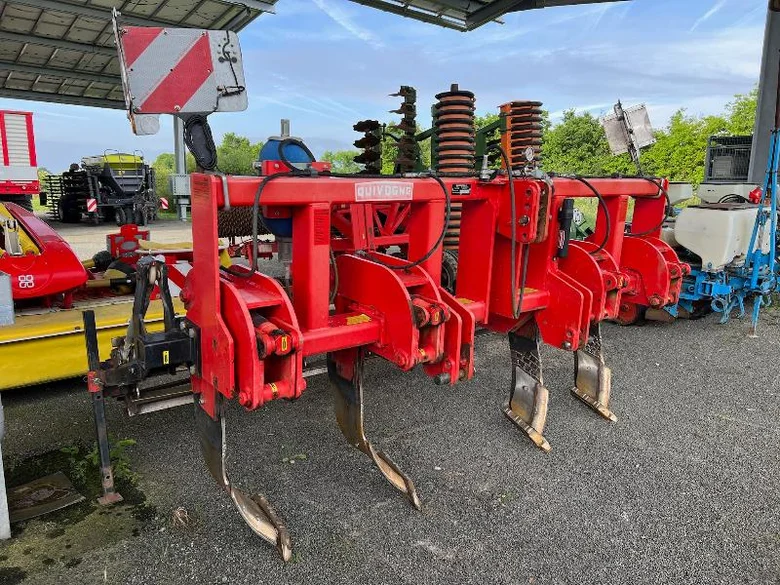 Matériels d'élevage QUIVOGNE SCD 300-4