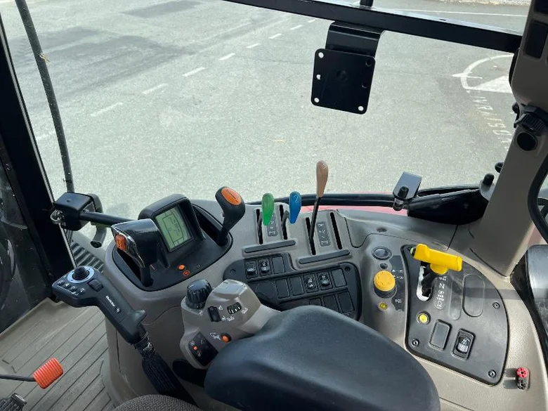 Tracteur CASE IH MAXXUM 115