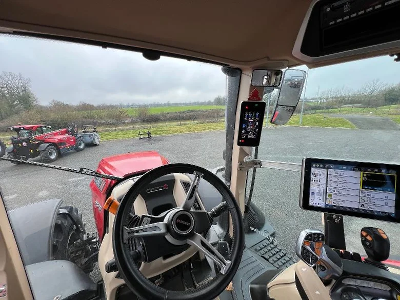 Tracteur CASE IH OPTUM 270 CVX