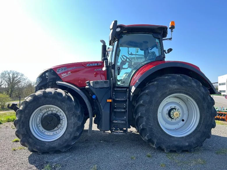 Tracteur CASE IH OPTUM 250 CVX