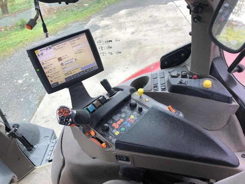 Tracteur CASE IH OPTUM 250 CVX