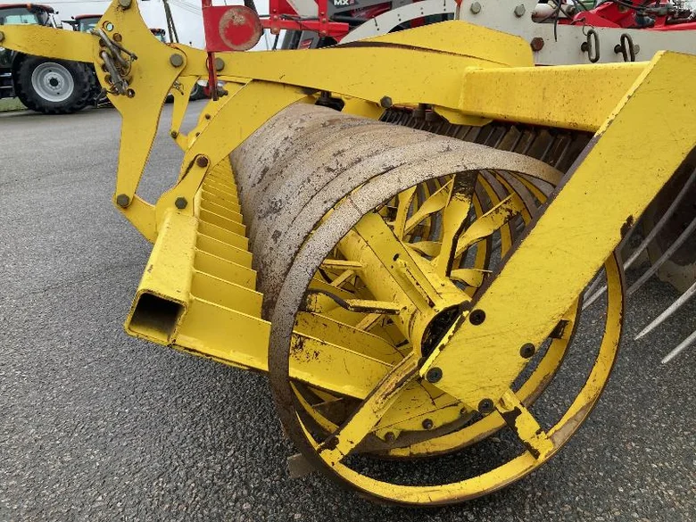 Outils de travail du sol POTTINGER TERRADISC 3001