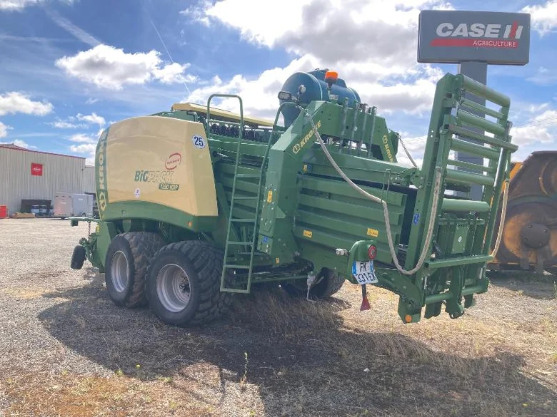 Fenaison KRONE BIG PACK 1290