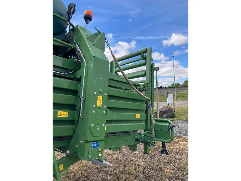 Fenaison KRONE BIG PACK 1290