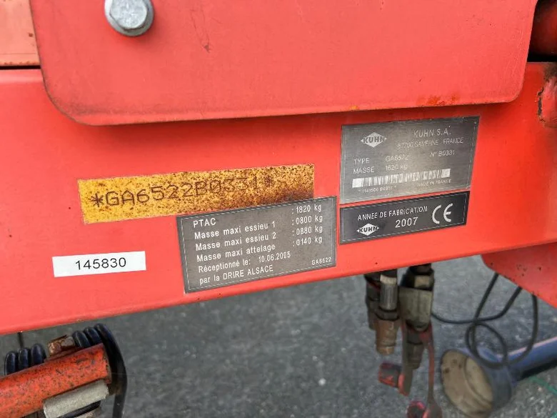 Fenaison KUHN GA 6522