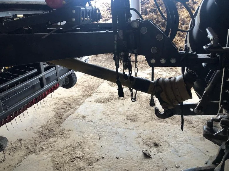Presse CASE IH RB 466 HD PRO