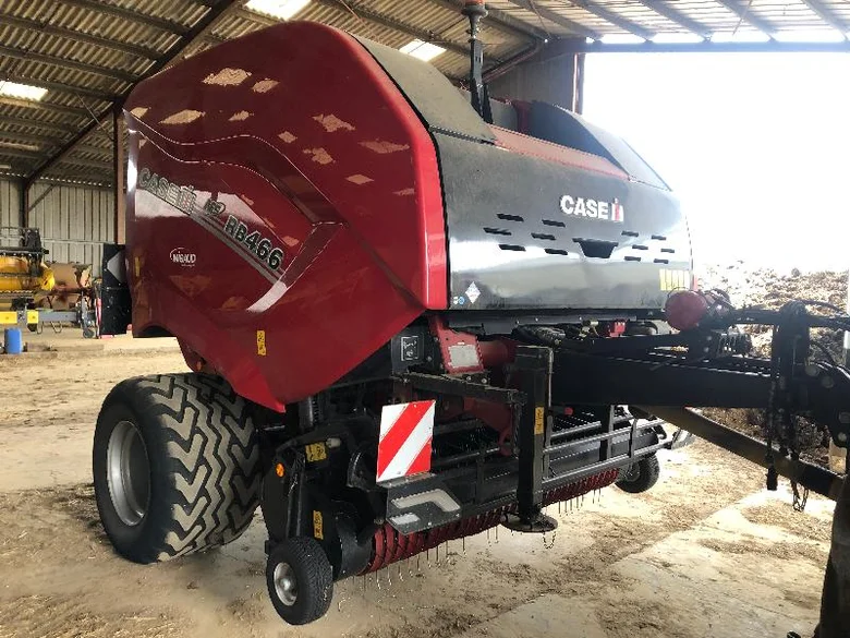 Presse CASE IH RB 466 HD PRO