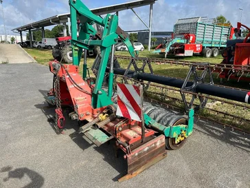 Herse rotative KVERNELAND ADVANCE