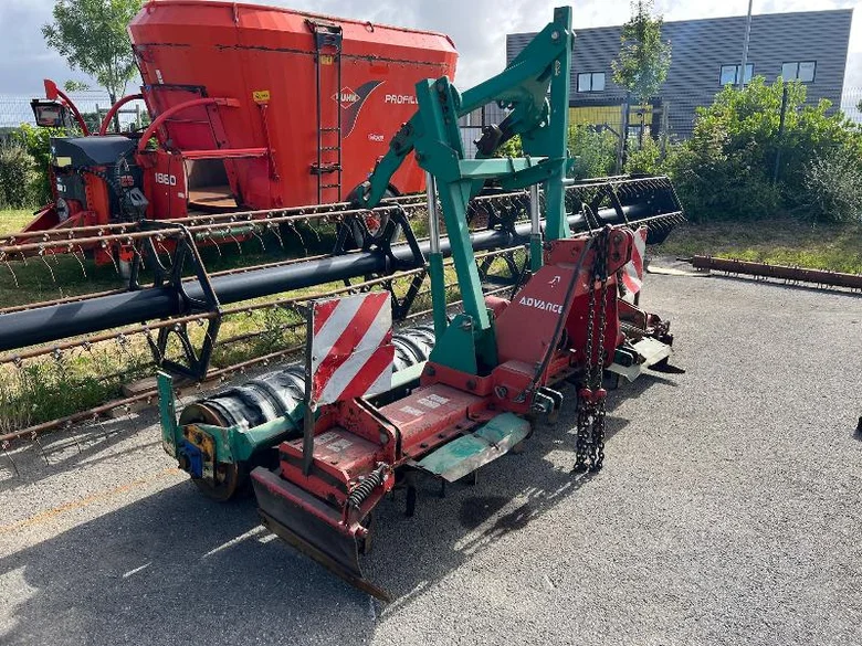 Herse rotative KVERNELAND ADVANCE