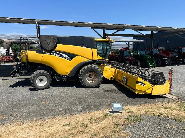 Moissonneuse-batteuse NEW-HOLLAND CR 980