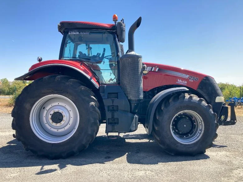 Tracteur CASE IH MAGNUM 250 CVX
