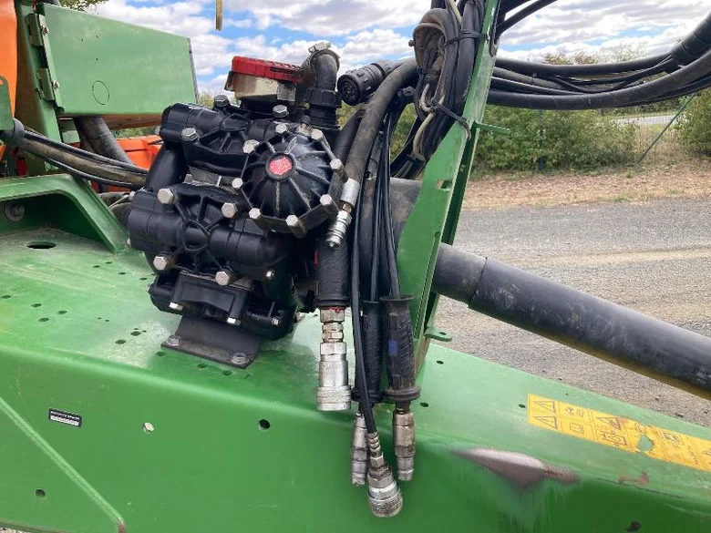 Pulvérisateur AMAZONE UX 3200