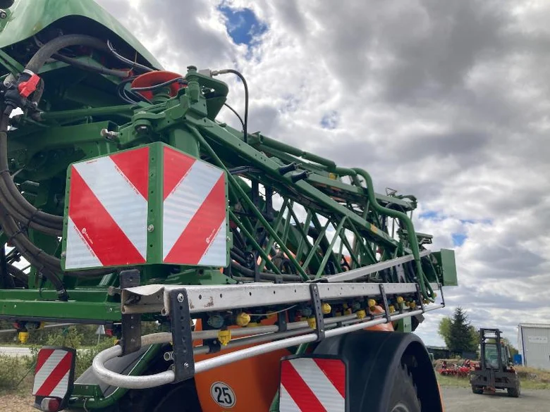Pulvérisateur AMAZONE UX 3200