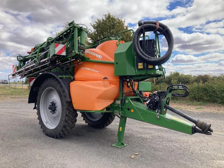 Pulvérisateur AMAZONE UX 3200