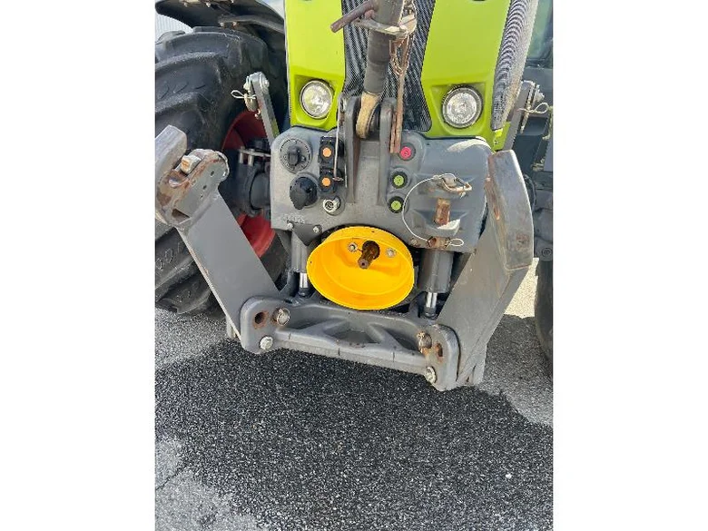 Tracteur CLAAS ARION 620